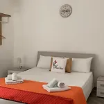 Casa Di Nonna Checca B&B לינה וארוחת בוקר