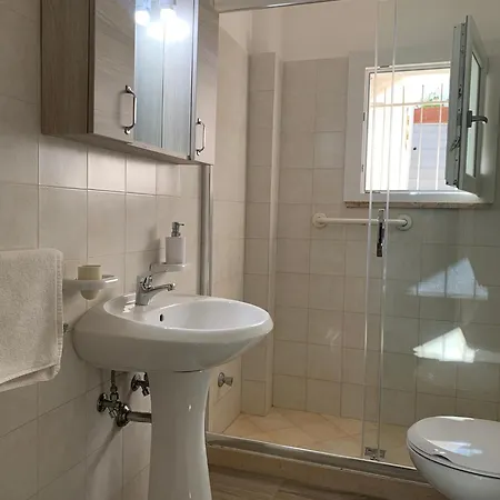 Alojamento de Acomodação e Pequeno-almoço Casa Di Nonna Checca 3*