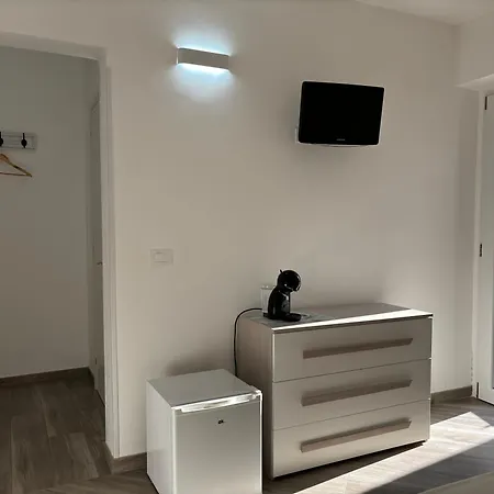 Alojamento de Acomodação e Pequeno-almoço Casa Di Nonna Checca