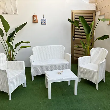 Casa Di Nonna Checca Alojamento de Acomodação e Pequeno-almoço Santa Maria di Leuca